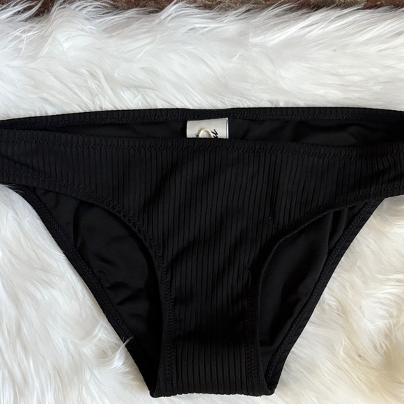 Madewell black Bikini Bottoms - Picture 1 of 3